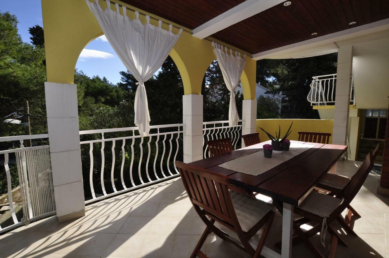 Apartment Toya Slatine Εξωτερικό φωτογραφία