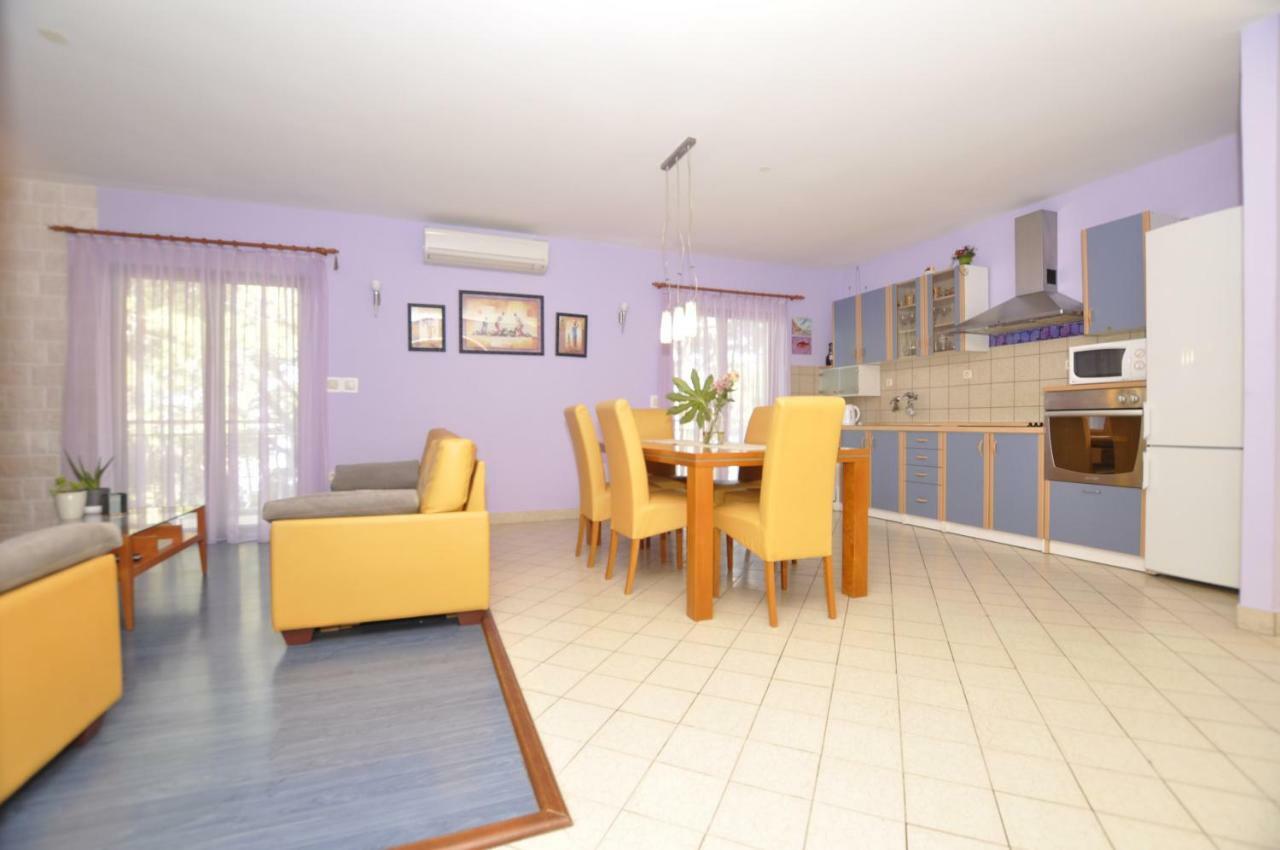 Apartment Toya Slatine Εξωτερικό φωτογραφία