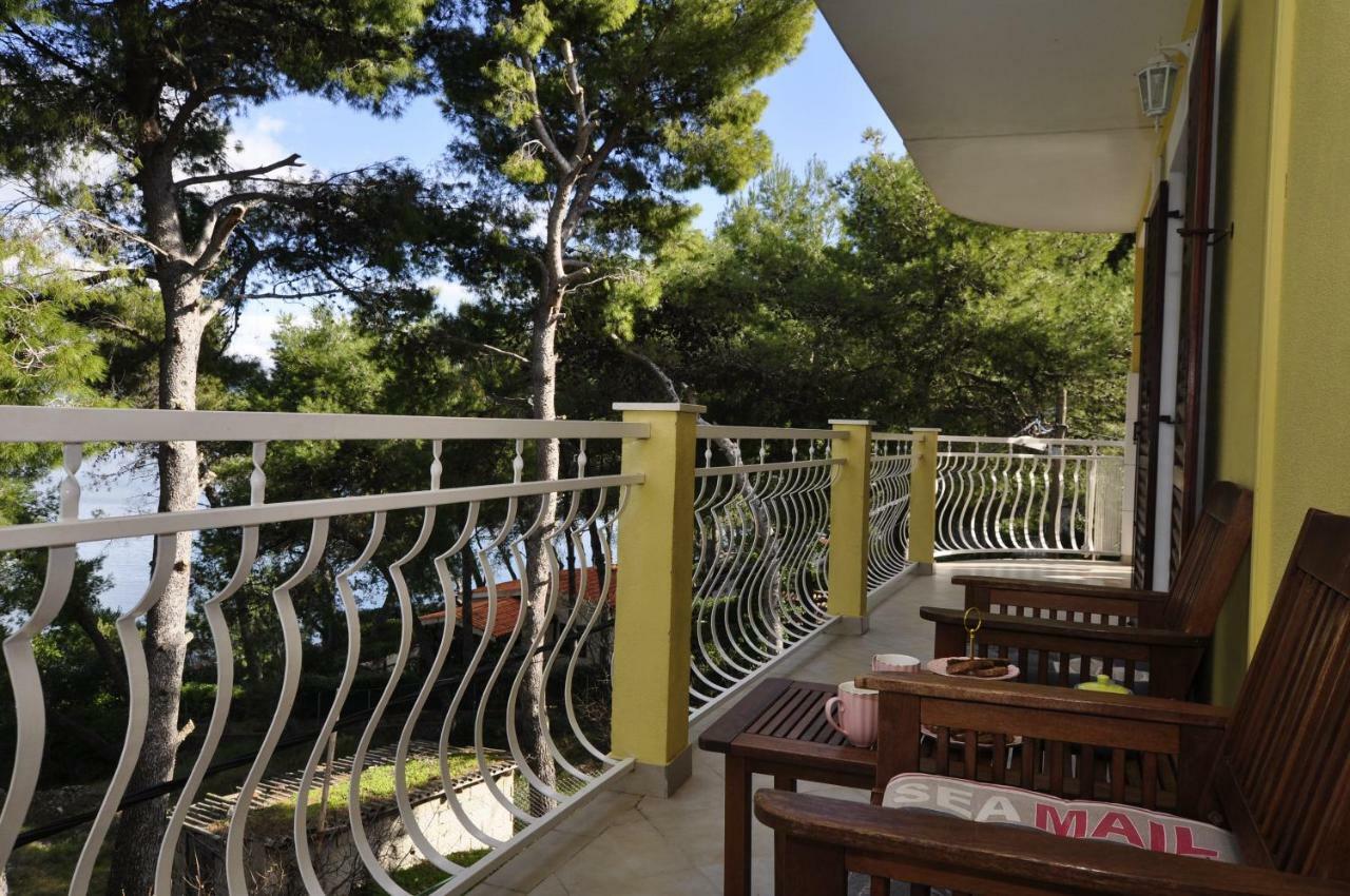 Apartment Toya Slatine Εξωτερικό φωτογραφία
